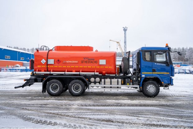 АТЗ-18-2 (9+9), УВТ-40, УСТ 5453, SHACMAN (ШАКМАН) SX32586V384 6х4