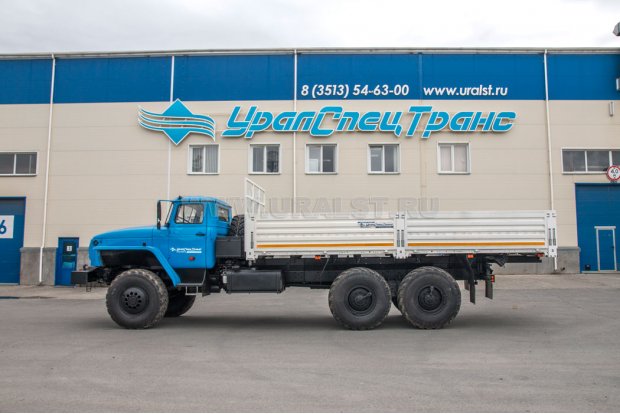 Бортовой автомобиль на шасси Урал 4320-72М