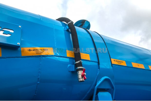 Слив из экологического короба