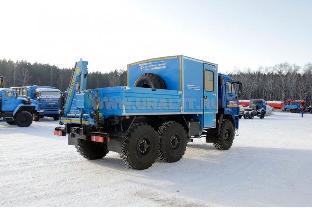 Грузопассажирский автомобиль Камаз 5350-42 с краном-манипулятором ИМ-20