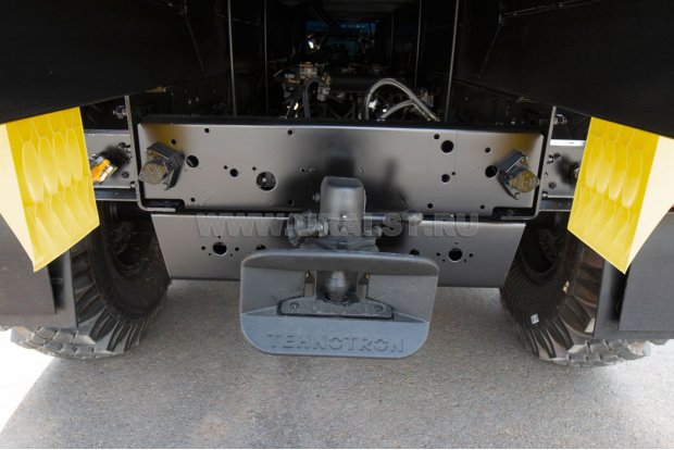 Заднее сцепное устройство