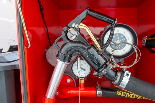 Пистолет раздаточный с рукавом