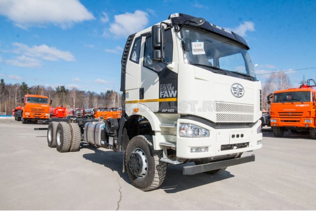 Шасси FAW СА3250 6х6, 420л.с., база 5200