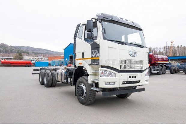 Шасси FAW СА3250 6х6, 420л.с., база 4800