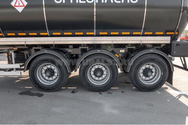 Оси полуприцепа