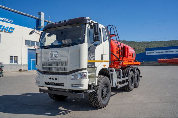 Автоцистерна нефтепромысловая АКН-10 КО 505 УСТ 5453 FAW 3250 6Х6, КБ 3675 ДОПОГ