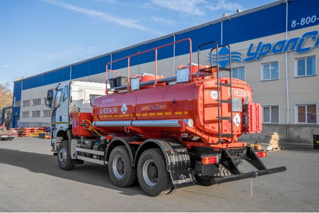 Автотопливозаправщик АТЗ 11-2Б УСТ 5453 FAW 3250 (6х4) КБ 3800 ДОПОГ