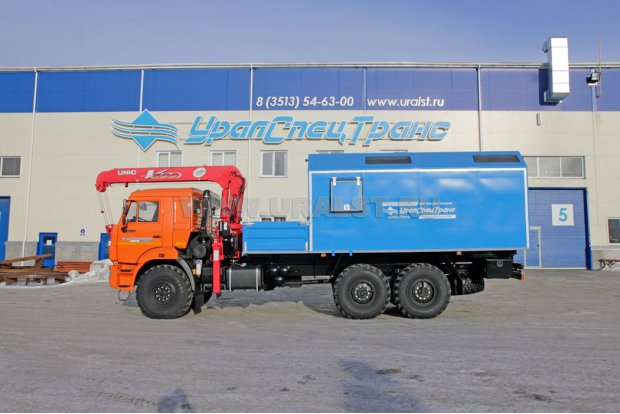 Маслостанция УСТ-5453 с КМУ UNIC UR-V504 на шасси Камаз 43118-46