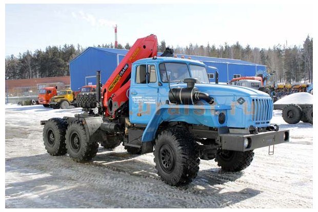 Седельный тягач Урал с КМУ Palfinger РK-15500