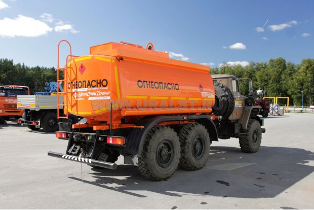 Автотопливозаправщик