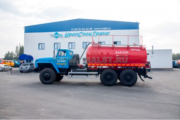 Автоцистерна вакуумная МВ-10 КО УСТ-5453 на шасси Урал-М