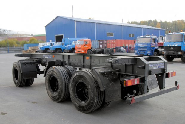 Прицеп шасси МАЗ-856102-1010Р