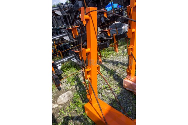 Откидной лесовозный коник