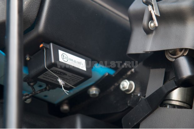 Устройство ограничения максимальной скорости