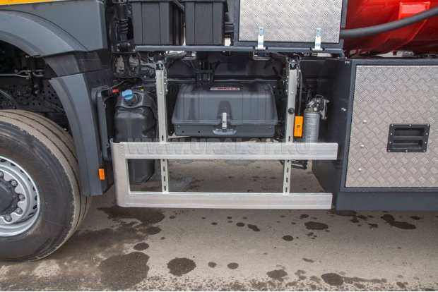 Боковая защита