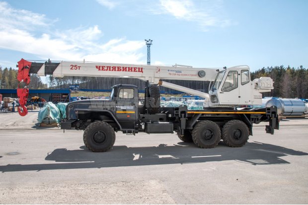 Автокран Челябинец КС-45721