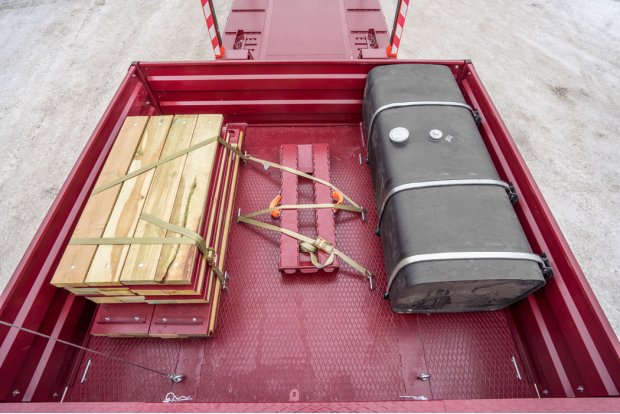 Бортовая платформа на гусаке