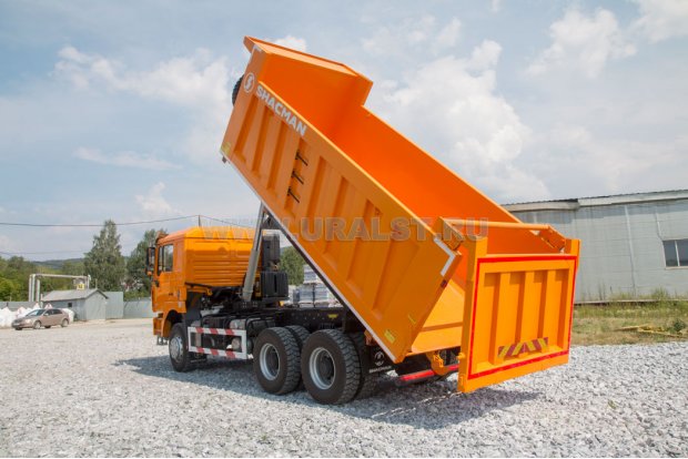 Самосвал Shacman SX32586T384 6х4
