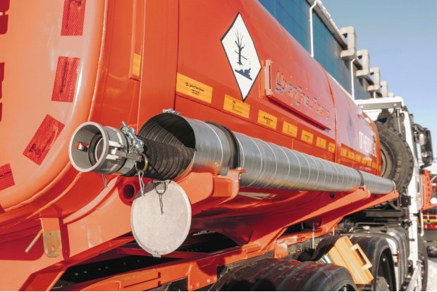 Напорно-всасывающий рукав в пенале