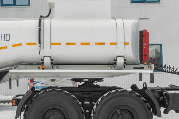 Шкворневой узел