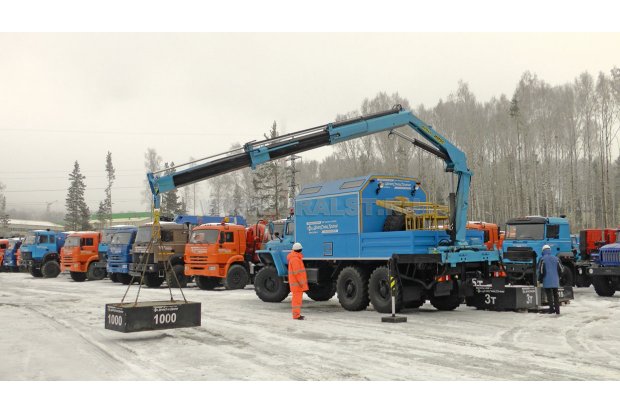 Передвижная авторемонтная мастерская (ПАРМ) УСТ-54534 на шасси Урал 4320-60М с КМУ ИМ-95