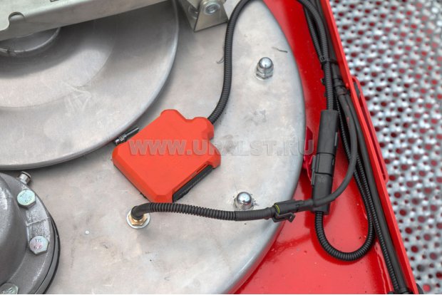 Сигнализатор уровня топлива