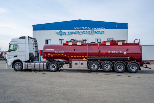 Полуприцеп цистерна для ГСМ ППЦ 32К-42ЛЛ-4НР SAF SEVEREST