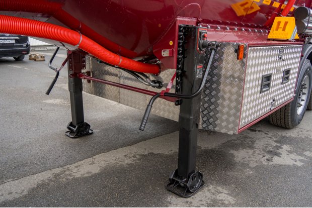 Опорное устройство