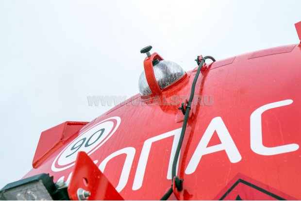 Смотровое окно емкости