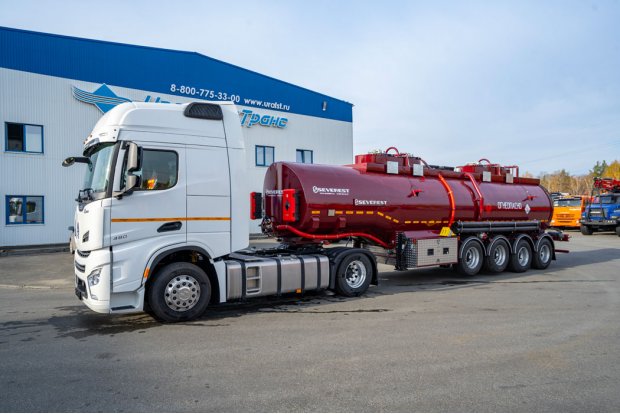 Полуприцеп цистерна для ГСМ ППЦ 32К-42ЛЛ-4НР SAF SEVEREST
