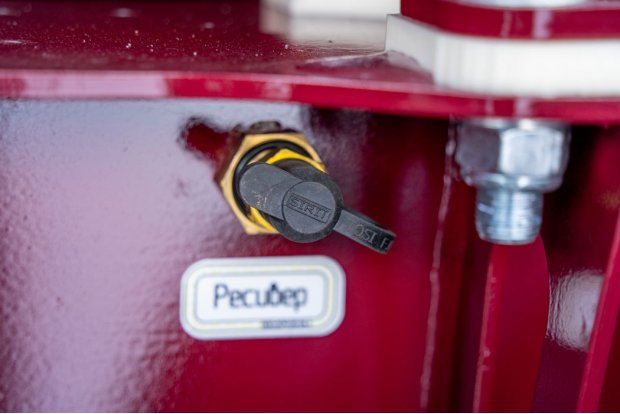 Штуцер для подкачки колес