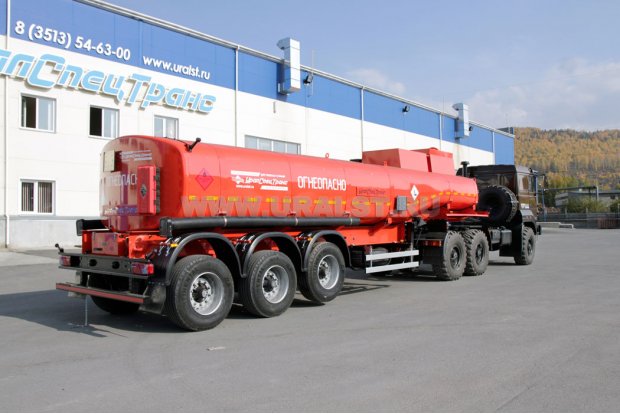 Полуприцеп-цистерна ППЦ 26-32Л (BPW) УСТ-94651 + Седельный тягач Урал-М