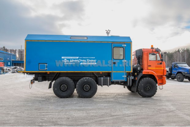 Транспортно-бытовая машина ТБМ УСТ 5453 Камаз 43118-50, три отсека