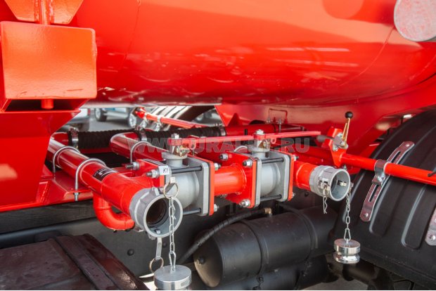 Автотопливозаправщик Урал АТЗ-12Б УСТ-5453