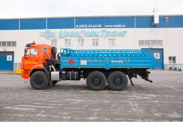 Бортовой автомобиль Камаз 43118-50 баллоновоз