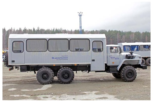 Вахтовый автобус Урал