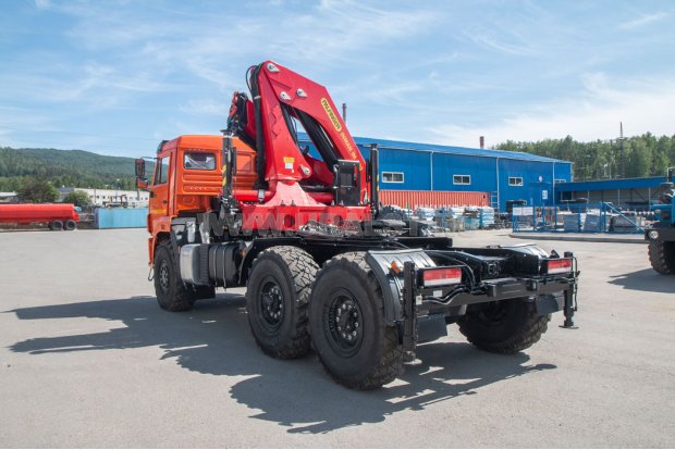Седельный тягач с КМУ ИМ-320 УСТ 5453 Камаз 43118