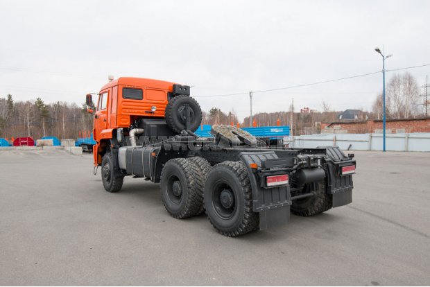Седельный тягач Камаз 65225-6141-53