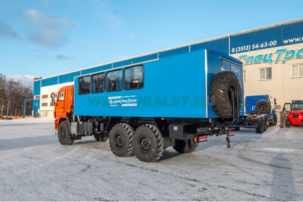 Автобус грузопассажирский ГПА УСТ 5453 (20+2) закр. Камаз 43118-50