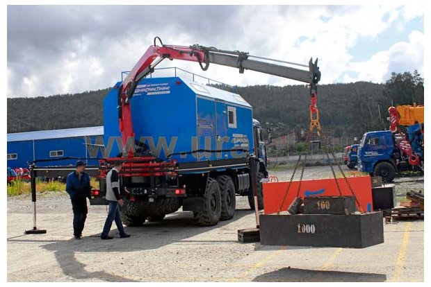 Лаборатория Камаз с крано-манипуляторной установкой Palfinger PK-8500A