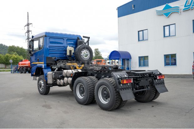 Тягач УСТ 5453 SHACMAN SX32586V385 (6х6), КБ 3775 мм, 315/80R22,5