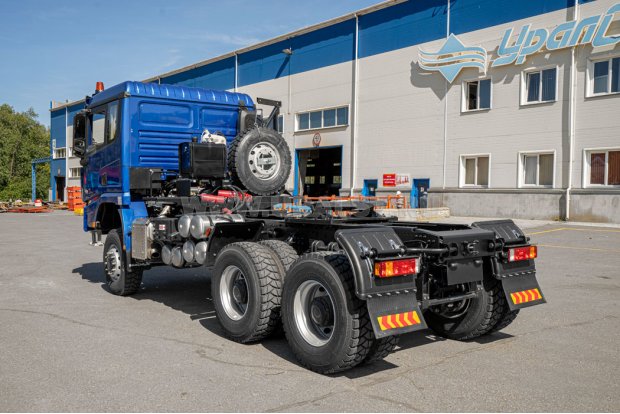 Тягач УСТ 5453 SHACMAN SX32586V385 (6х6), КБ 3775 мм, 315/80R22,5 ДОПОГ, гидрофикация (два контура)