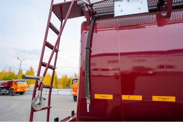 Слив из экологического короба