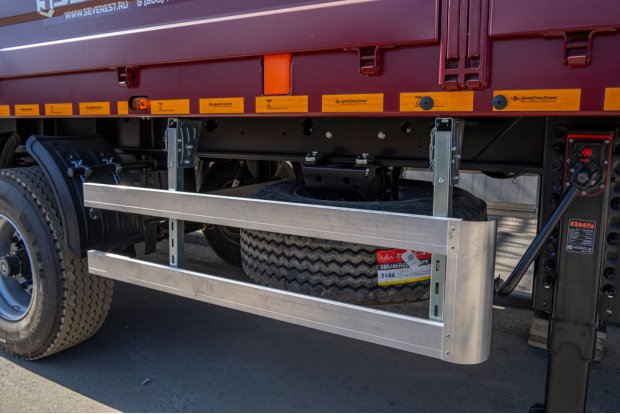 Боковая защита