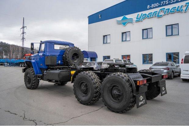 Седельный тягач Урал 4320-60