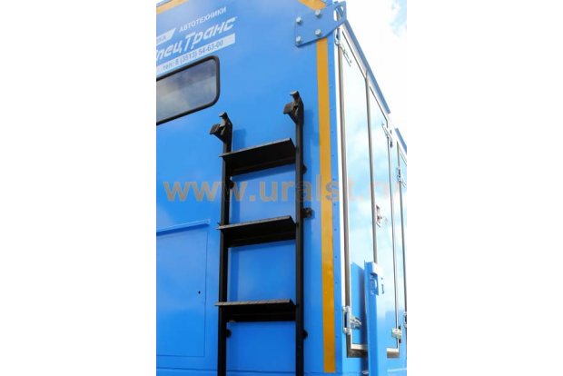 Cъемная лестница в транспортном положении