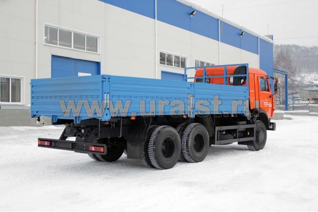 Бортовой автомобиль Камаз