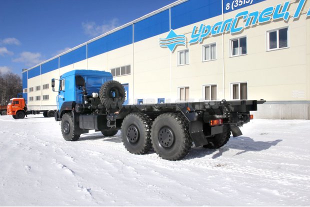 Контейнеровоз Урал 63701М-1951