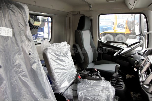 Спальное место в кабине водителя