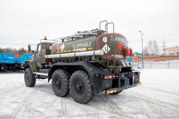 Автотопливозаправщик АТЗ-6,5Б УСТ-5453